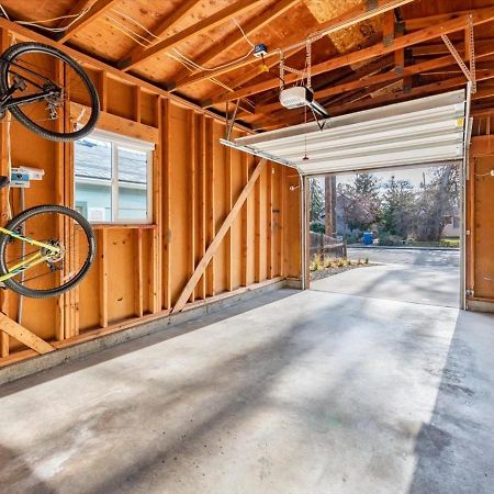 Mid Century Modern Boise-River Bungalow W/ Hot Tub ภายนอก รูปภาพ